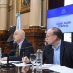 Pablo Blanco :  Secretario de la Comisión de Legislación General. DEL SENADO.