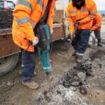 USHUAIA : LA MUNICIPALIDAD  AVANZA CON TAREAS DE BACHEO Y MANTENIMIENTO EN DISTINTOS SECTORES