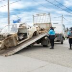RIO GRANDE : EL MUNICIPIO AVANZA EN EL RETIRO DE CHATARRA Y VEHÍCULOS EN DESUSO