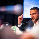 USHUAIA : CARTA ABIERTA DEL INTENDENTE EN DEFENSA DE USHUAIA