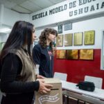 USHUAIA : LA MUNICIPALIDAD  ENTREGÓ KITS ELECTORALES A CENTROS DE ESTUDIANTES EN EL EMEI