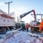 LA DPE COMPLETÓ EL RECAMBIO DE POSTES Y LA RENOVACIÓN DE UN TRAMO DE LA RED ELÉCTRICA EN TOLHUIN