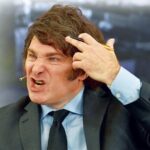 MALVINAS: UN TERRITORIO ARGENTINO SIN DESTIN0. DE MANOS DE UN  “BORRACHO” A LAS MANOS DE UN “LOCO “.